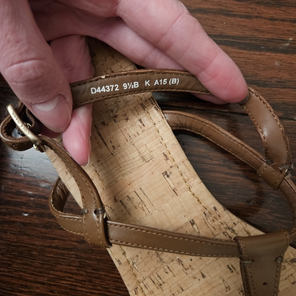 Cole Haan Britt Brown Sandals - 9.5 - Picture 5 of 6